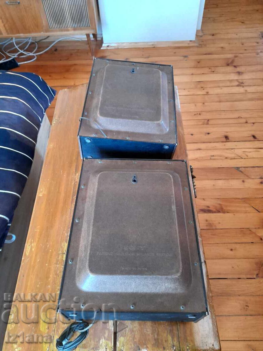 Delivery of Old Sony speakers Delivery of Old Sony speakers