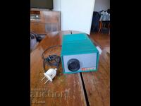 Стар прожекционен апарат ФД 2