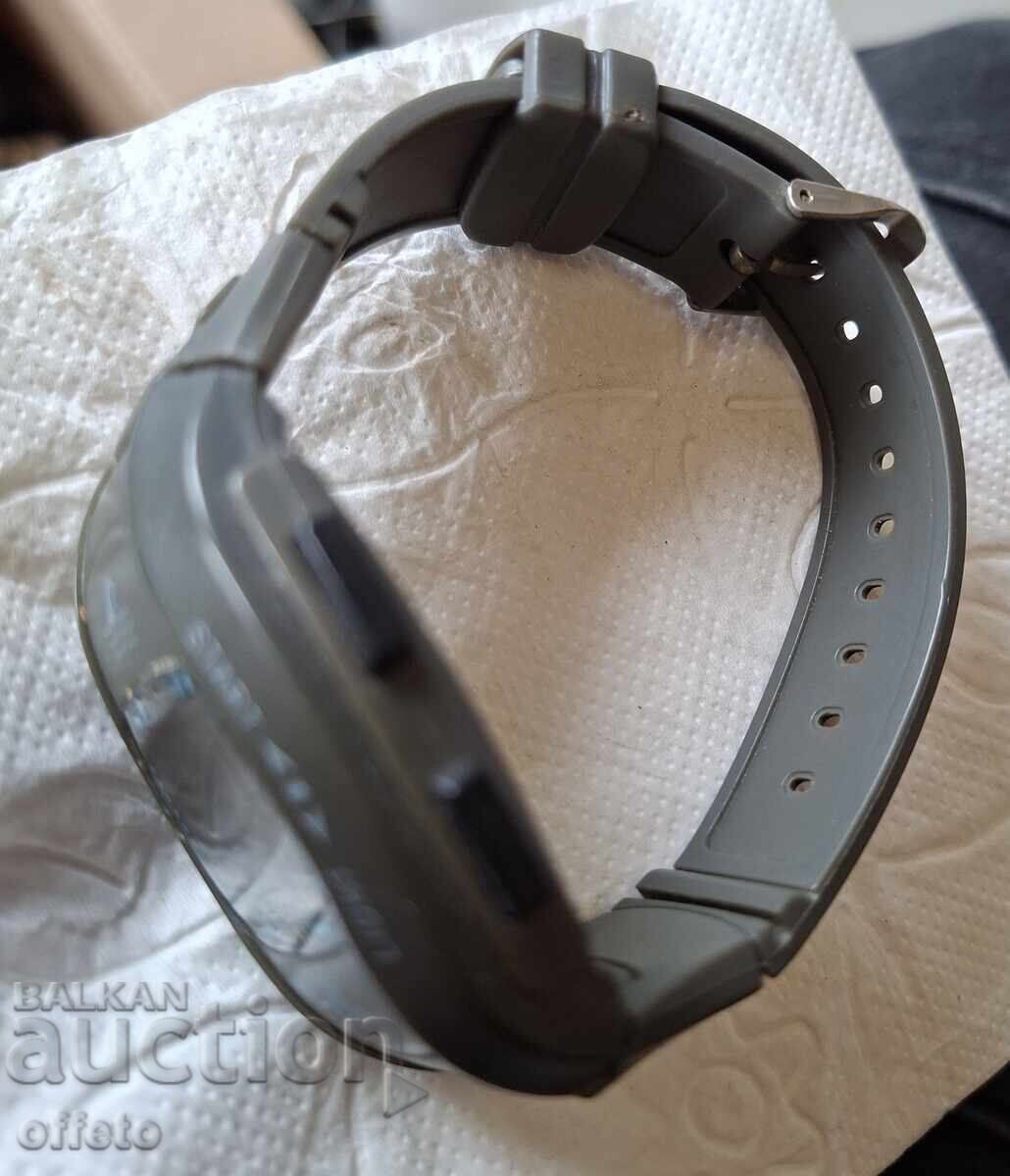 CLOCK IS RUNNING - 5