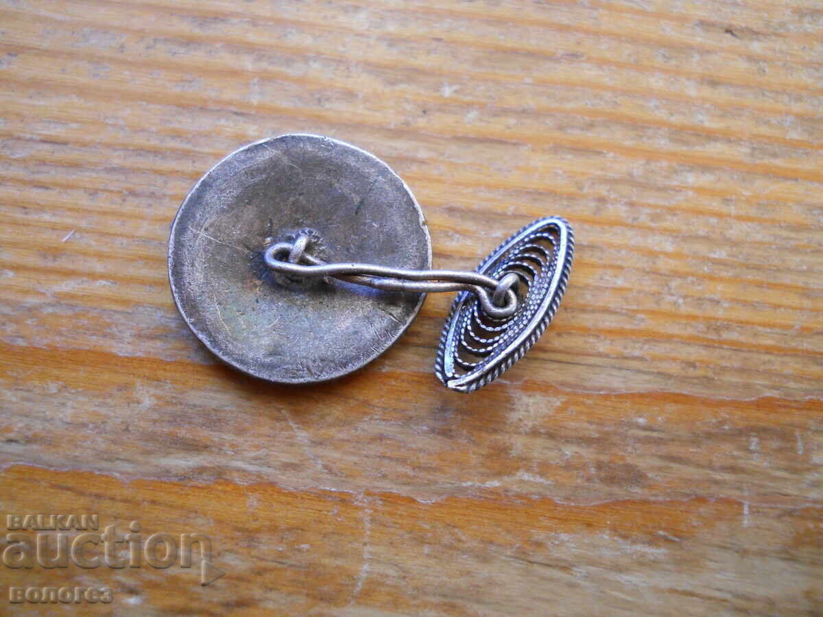 Старинно сребърно филигранено копче за ръкавели с цена € 10.30 | 20.15 лв.