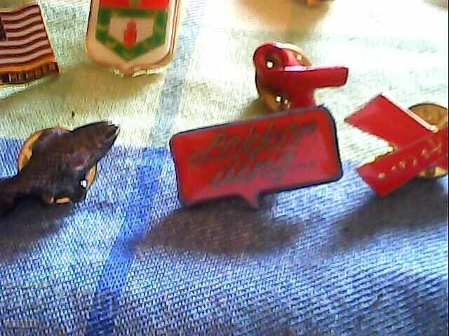 Δημοπρασία Καρφίτσες σήματα Δημοπρασία Καρφίτσες σήματα