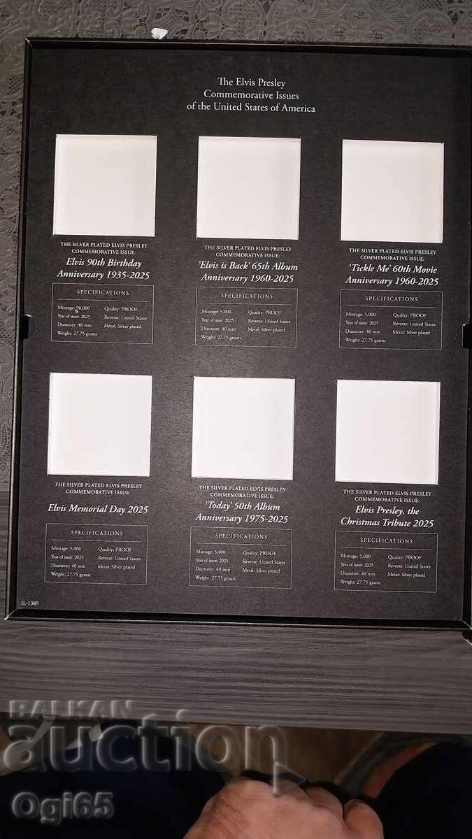 Παράδοση Επετειακή ασημένια πλάκα για την 90η επέτειο από τον Βασιλιά Παράδοση Επετειακή ασημένια πλάκα για την 90η επέτειο από τον Βασιλιά