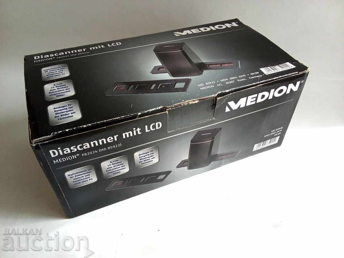 Έγχρωμος σαρωτής διαφανειών 2.0 USB MEDION με τιμή € 90.00 | 176.03 BGN
