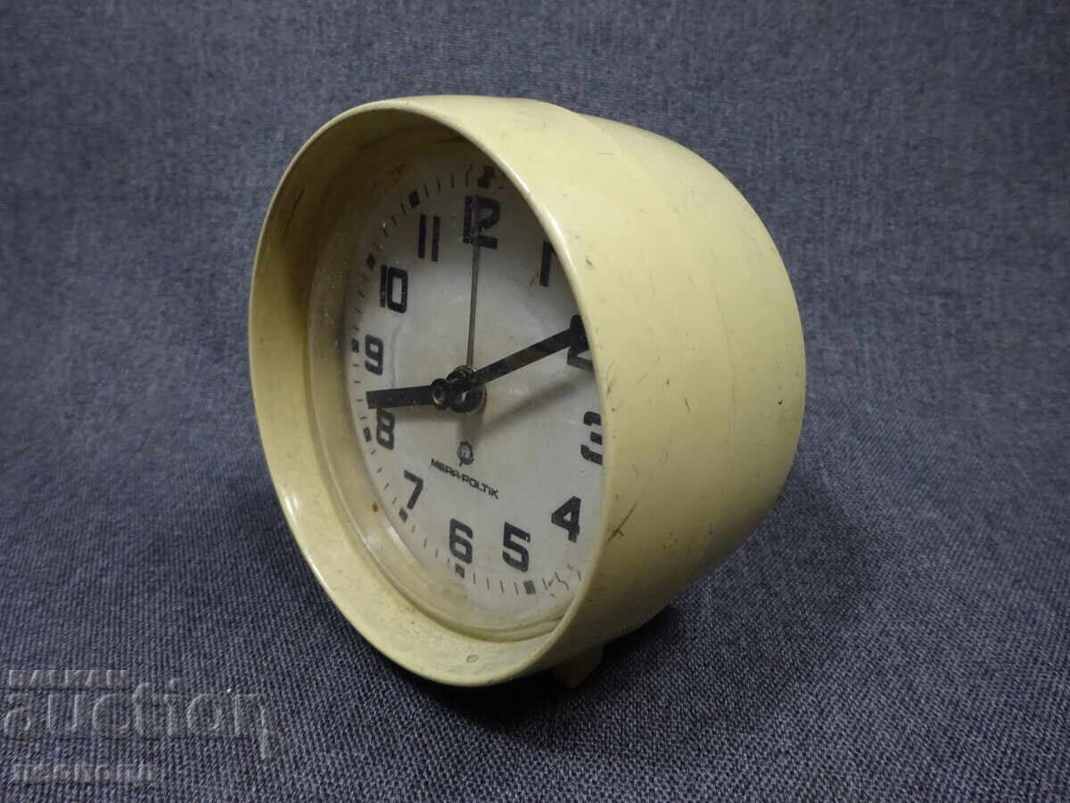 BZTS STAR RETRO MEKHANICHEN CHASOVNIK BUDILNIK MERA-POLTIK με τιμή € 3.33 | 6.51 BGN BZTS STAR RETRO MEKHANICHEN CHASOVNIK BUDILNIK MERA-POLTIK με τιμή € 3.33 | 6.51 BGN