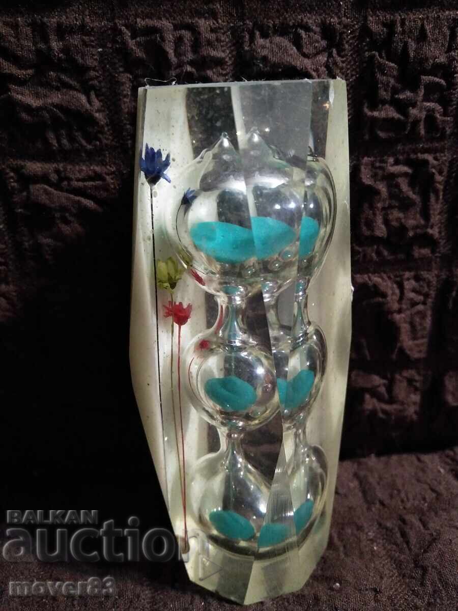 Часовник пясъчен. Двоен с цена € 0.99 | 1.94 лв.