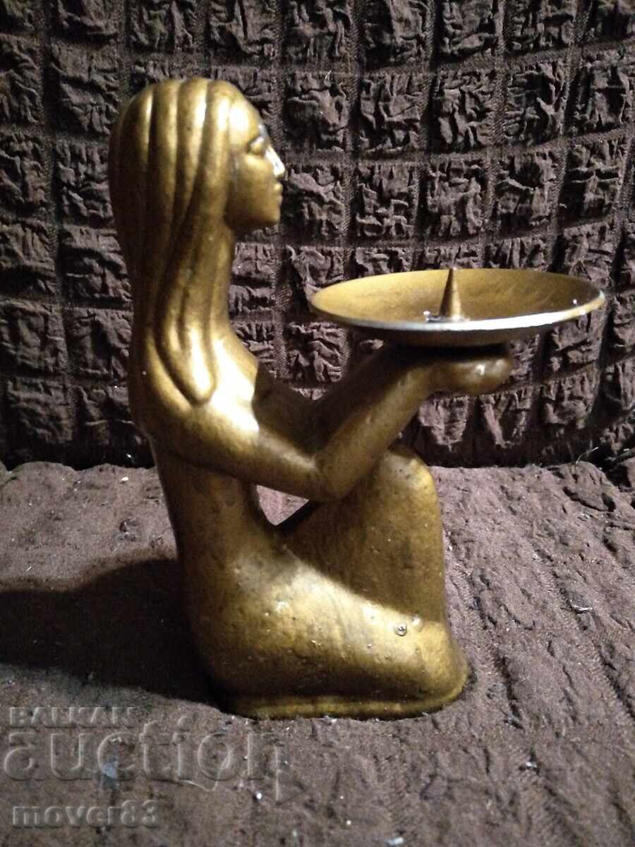 Доставка на Свещник метален. Алуминий