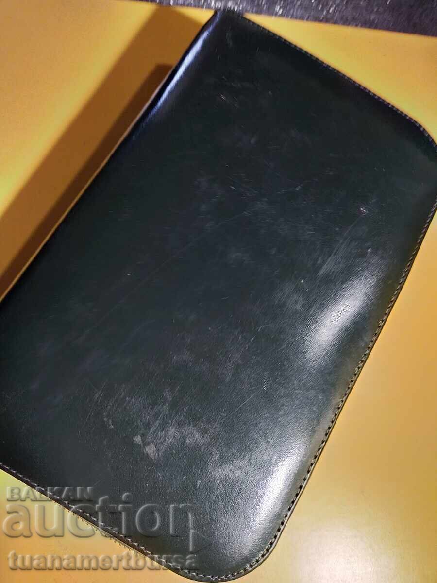 комплект за пътуване с цена € 14.00 | 27.38 лв.