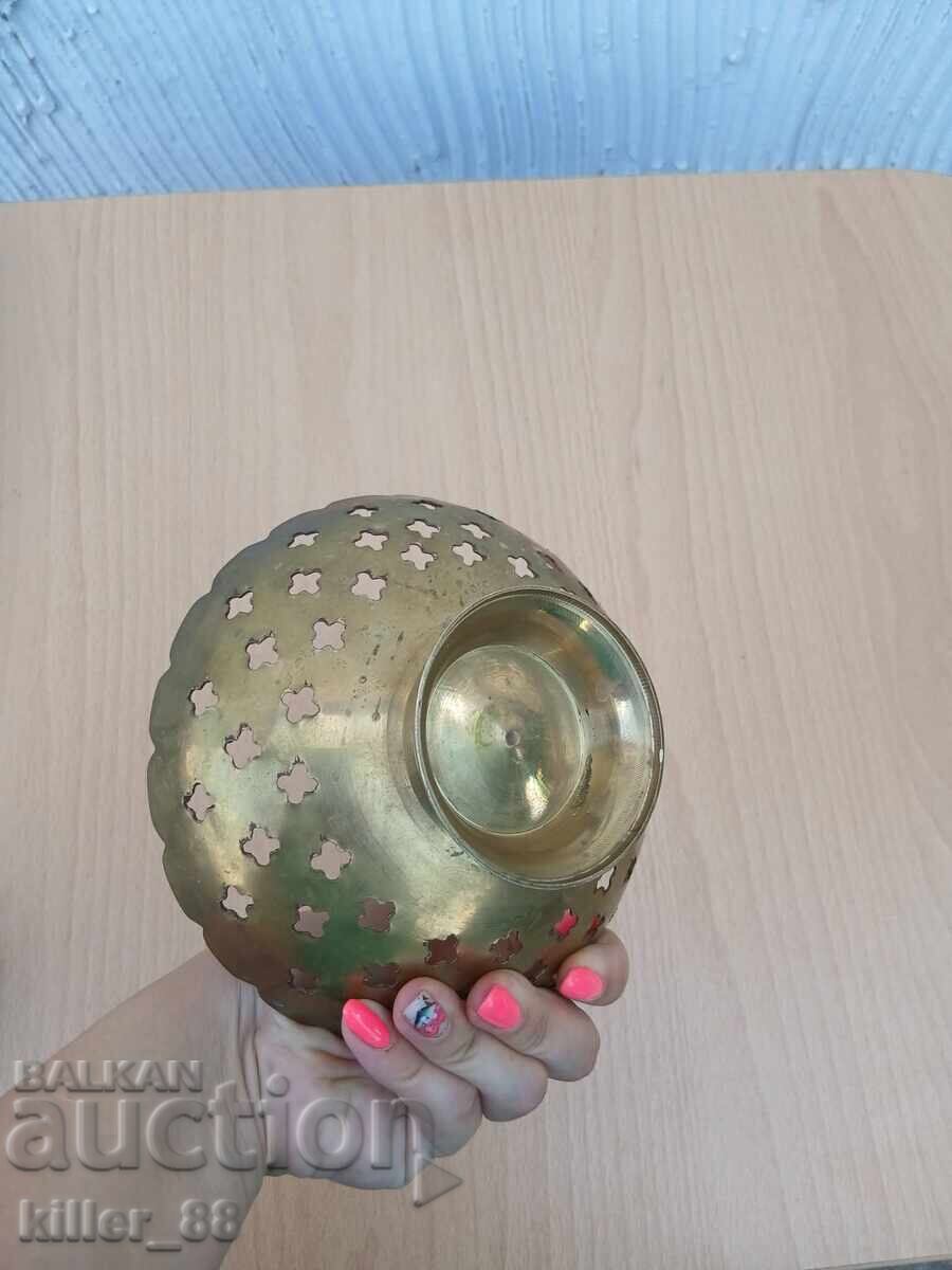 Auction Bronze fruit bowl Auction Bronze fruit bowl