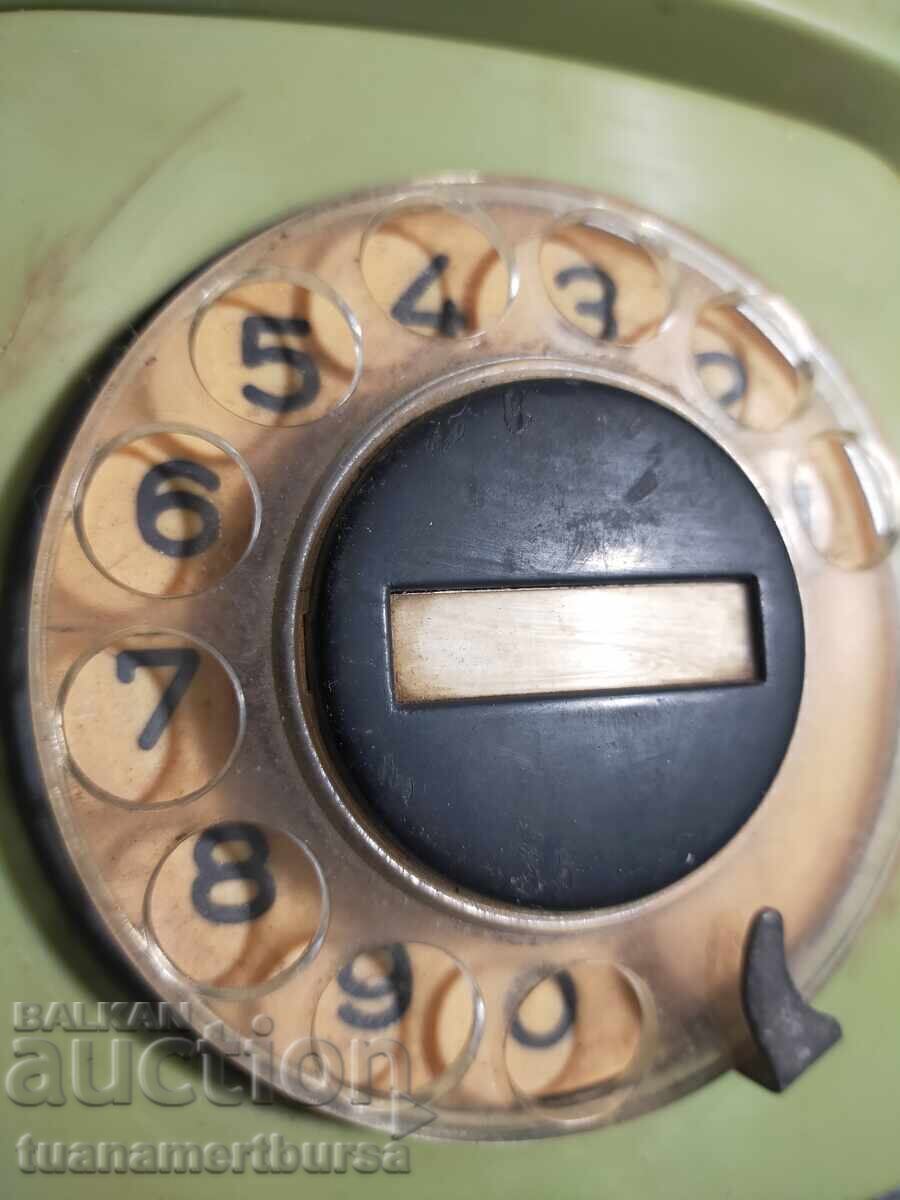 Telefon rotativ vechi cu preț € 20.00 | 39.12 BGN Telefon rotativ vechi cu preț € 20.00 | 39.12 BGN