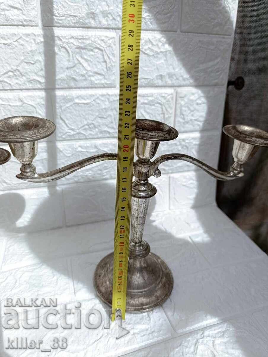 Κηροπήγια παλιά με εμφανή σημάδια του χρόνου με τιμή € 30.00 | 58.67 BGN Κηροπήγια παλιά με εμφανή σημάδια του χρόνου με τιμή € 30.00 | 58.67 BGN