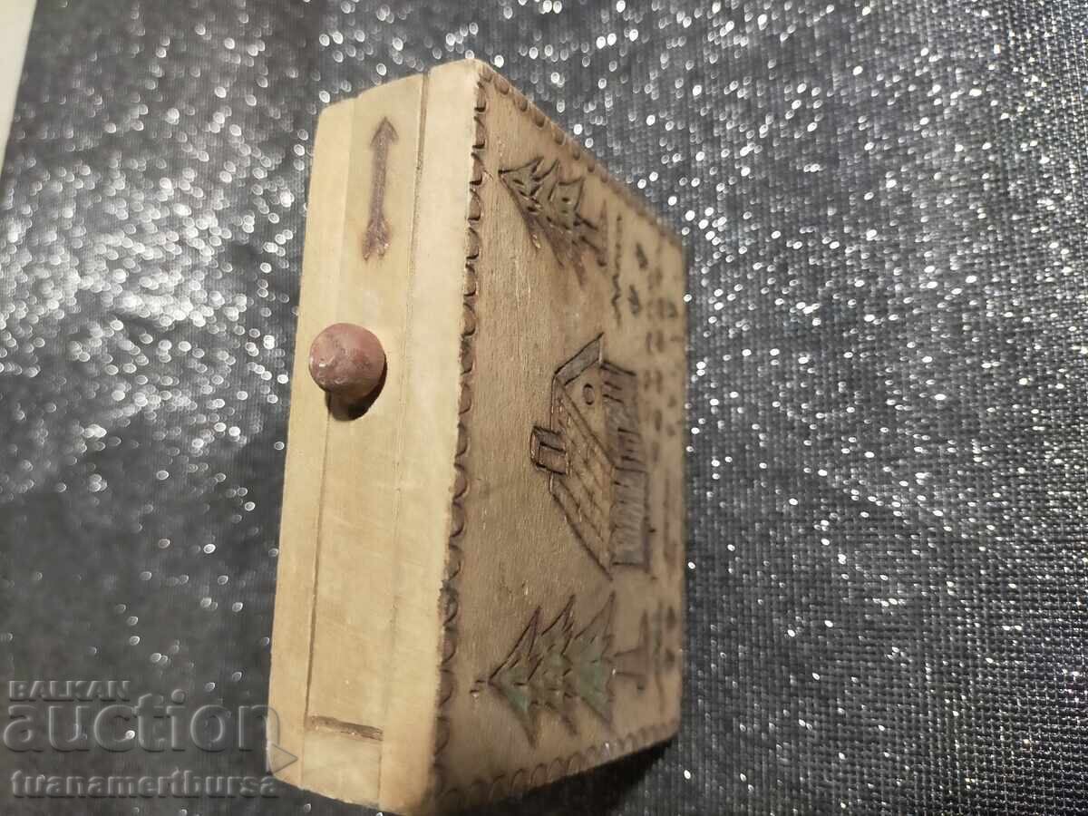 Παιχνίδι με φίδια σε ξύλινο κουτί με τιμή € 6.00 | 11.74 BGN