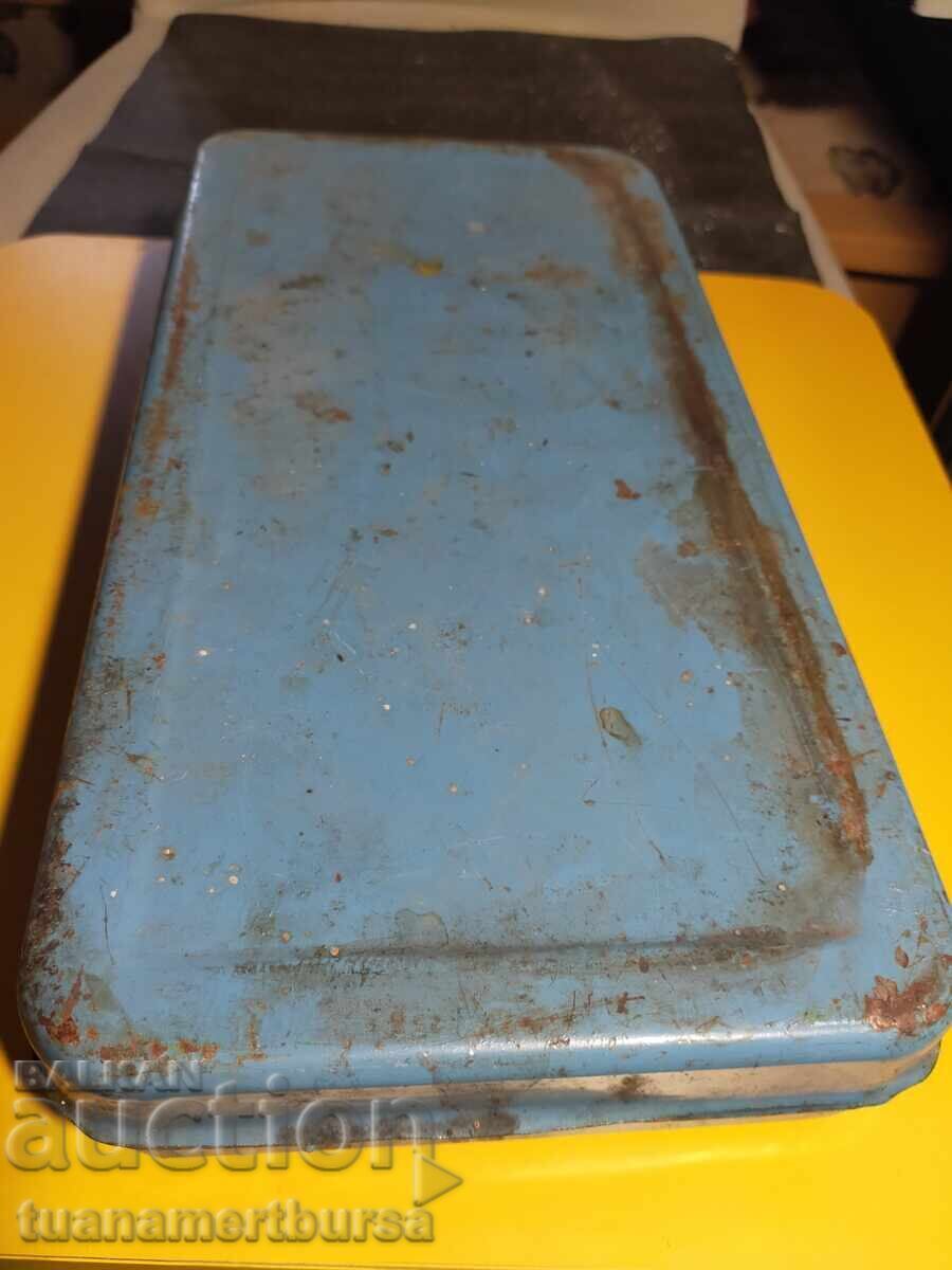Blue retro metal box with price € 10.00 | 19.56 BGN