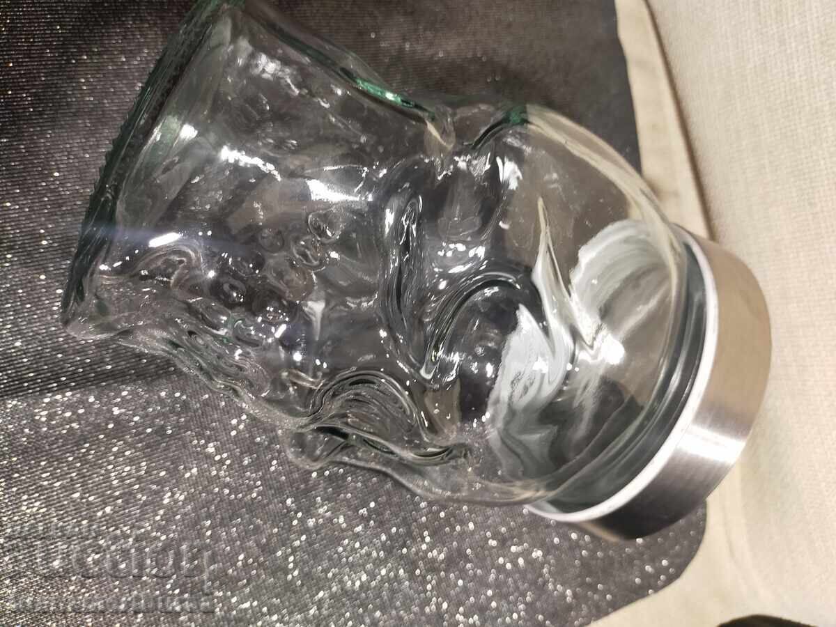 Доставка на скелет голям буркан