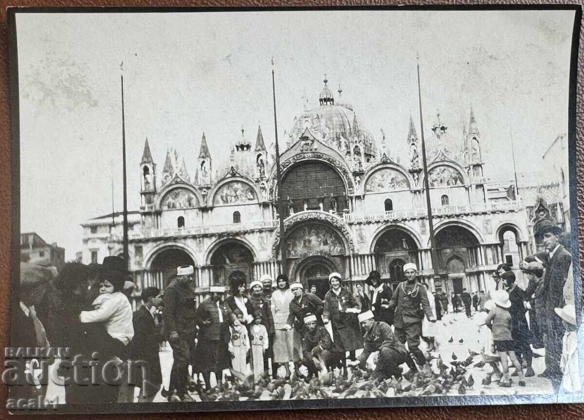 Licitație Eroi în Italia Roma