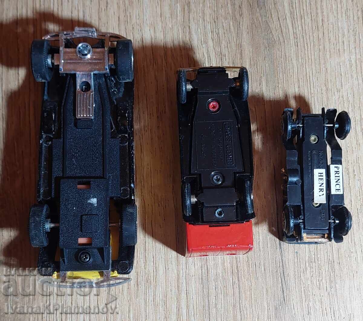 Licitație Cărucioare pentru colecționari 3 bucăți