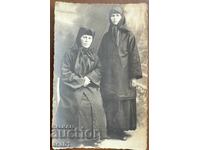 Kazanlak two nuns