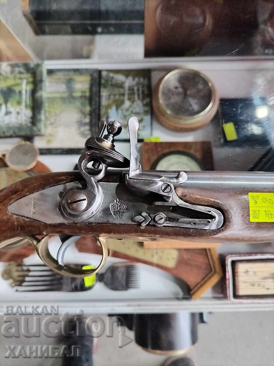 Δημοπρασία ΚΡΕΜΕΝ ΠΙΣΤΟΛΙ