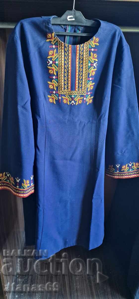 Costum popular Costum popular