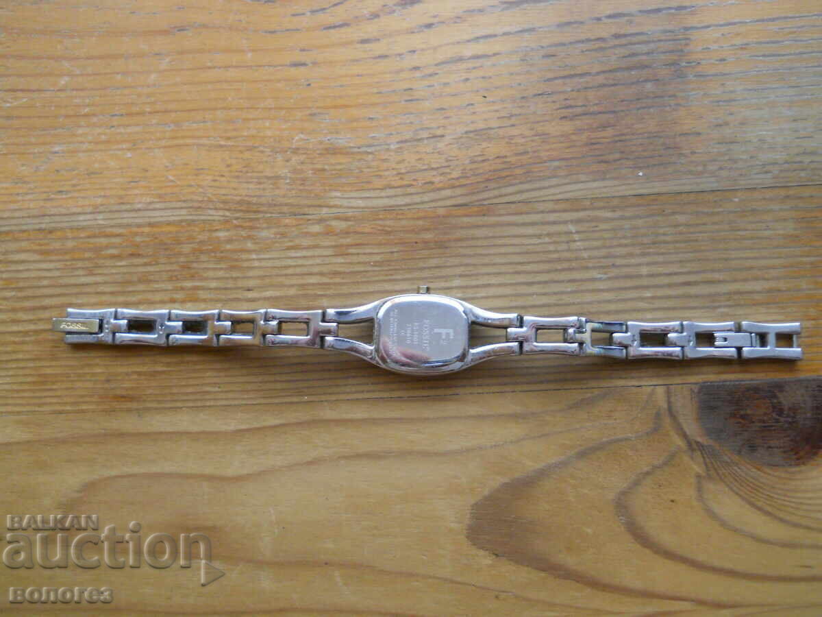Women's Quartz Watch "Fossil" - USA with price € 12.80 | 25.03 BGN