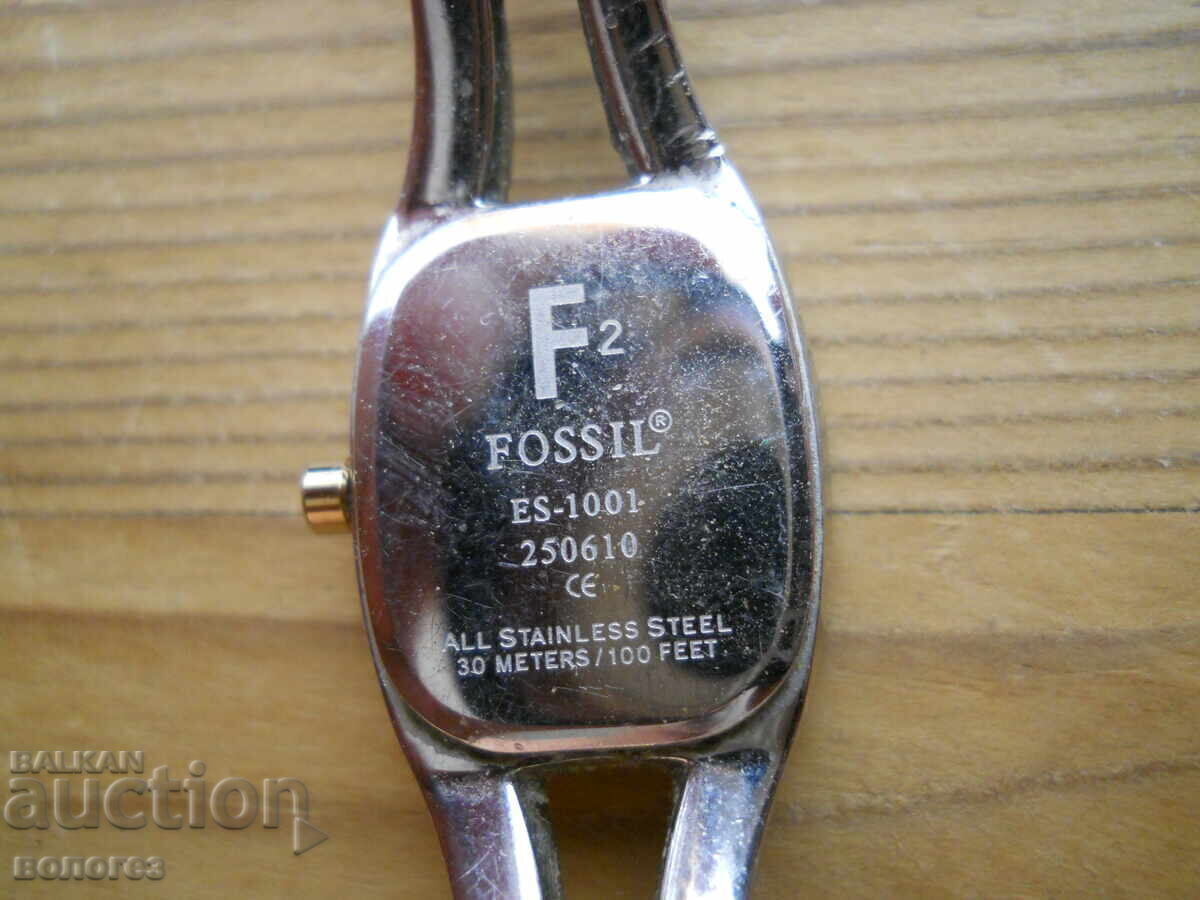 Delivery of Women's Quartz Watch "Fossil" - USA