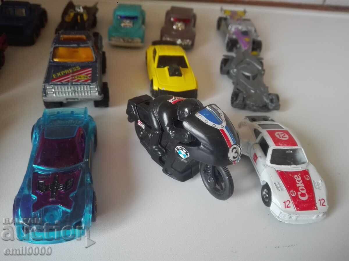 Метални колички - лот 3. с цена € 11.99 | 23.45 лв. Метални колички - лот 3. с цена € 11.99 | 23.45 лв.