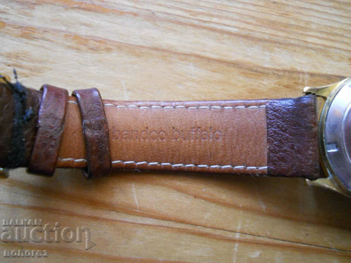 Livrarea Ceas vechi placat cu aur "Luga" - Germania - funcționează