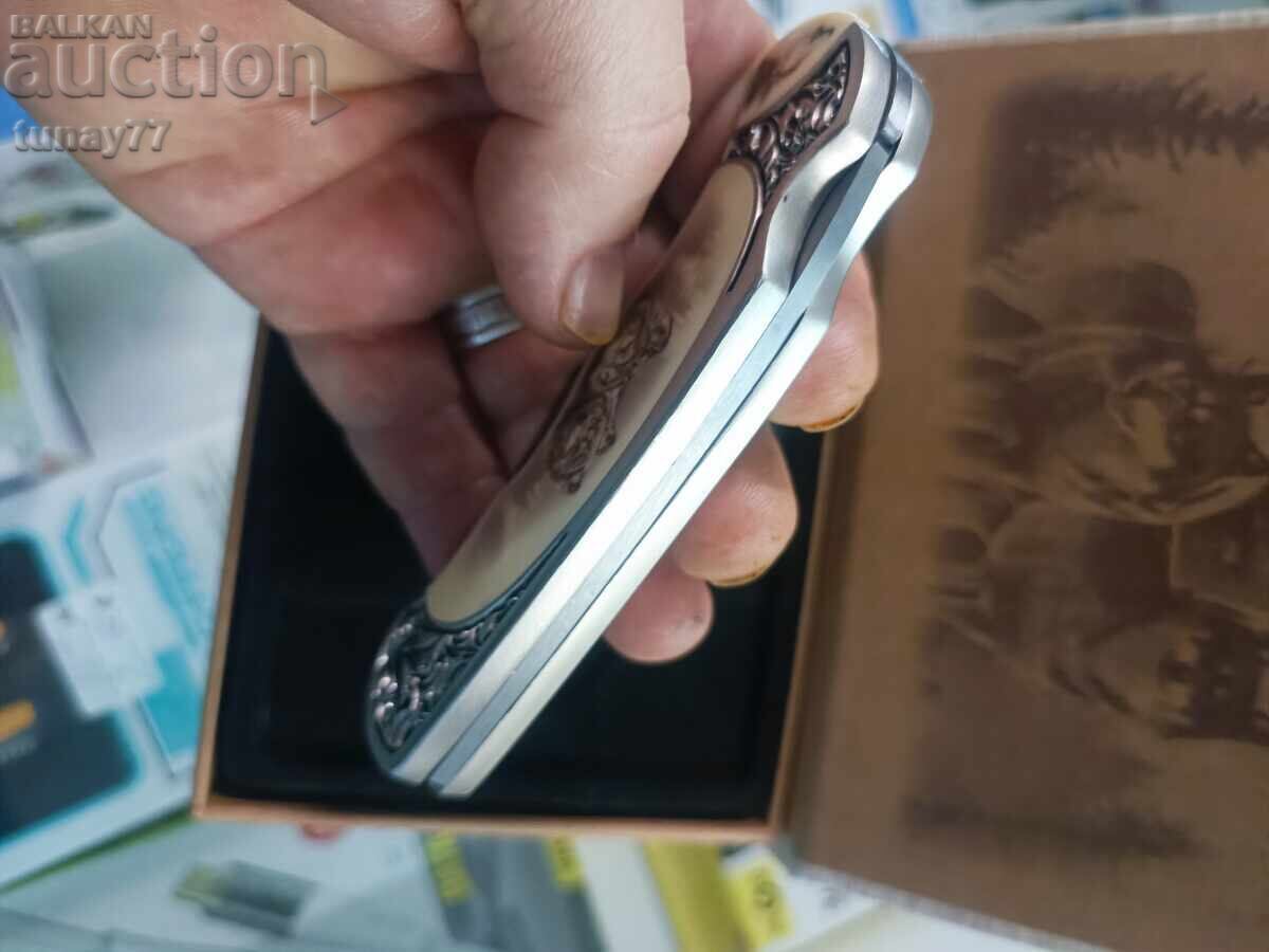 Δημοπρασία Σουβενίρ μαχαίρι τσέπης, κατασκευασμένο από μέταλλο με σύμβολο - ζώο Δημοπρασία Σουβενίρ μαχαίρι τσέπης, κατασκευασμένο από μέταλλο με σύμβολο - ζώο