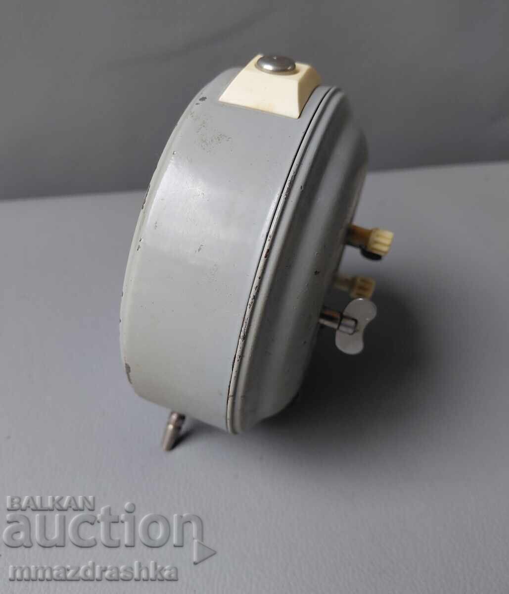 Аукцион Будилник Янтар Аукцион Будилник Янтар