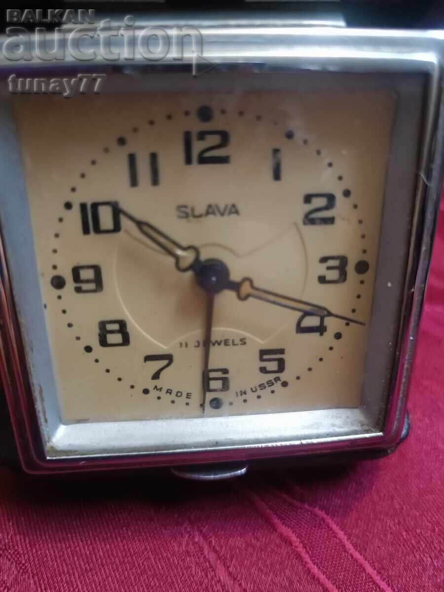 Vechi ceas deșteptător mecanic cu preț € 0.90 | 1.76 BGN Vechi ceas deșteptător mecanic cu preț € 0.90 | 1.76 BGN