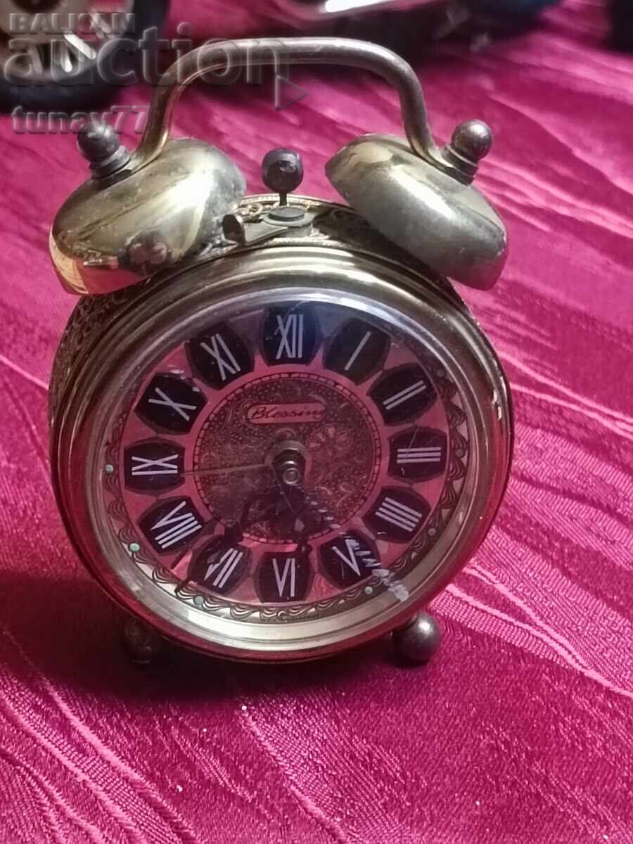 Livrarea Vechi ceas deșteptător mecanic 6 Funcționează