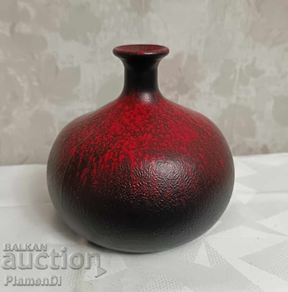 Vază ceramică vintage, stil West Germany / Fat Lava anii '70 cu preț € 12.00 | 23.47 BGN