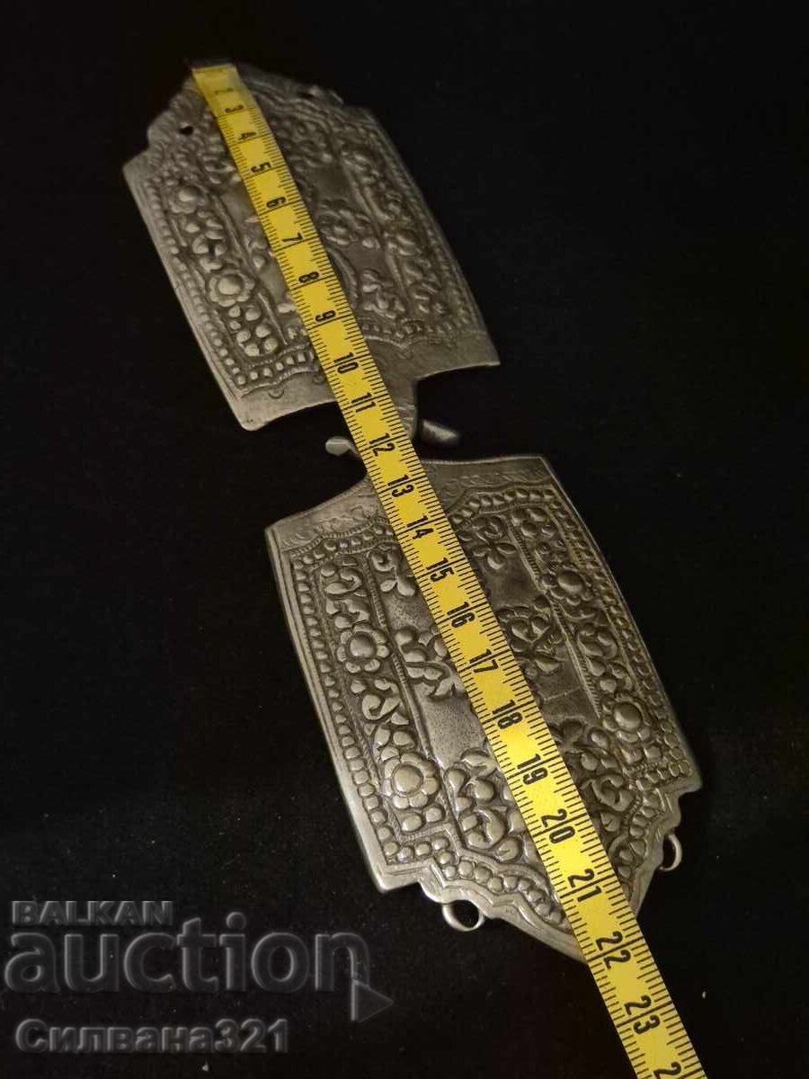 Auction  Renaissance Silver Buckles Satchan