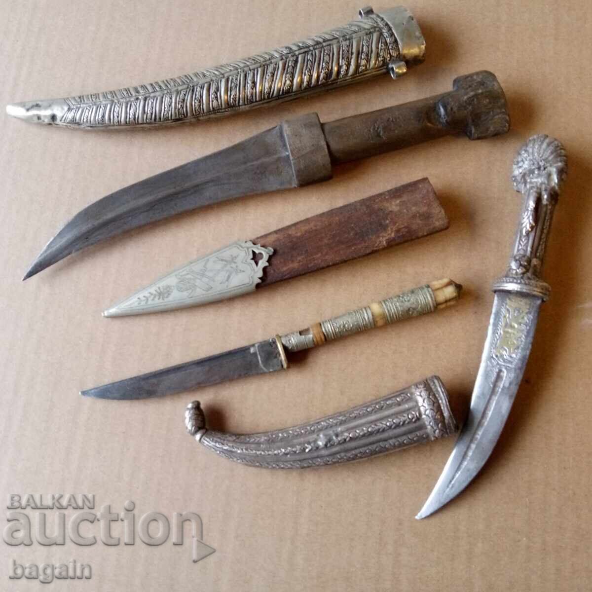 Cuțite, săbii, hanțare, camion