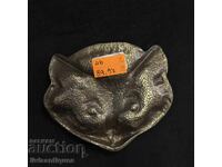 Efekten mesingov pepelnik s forma na glava na lisitsa