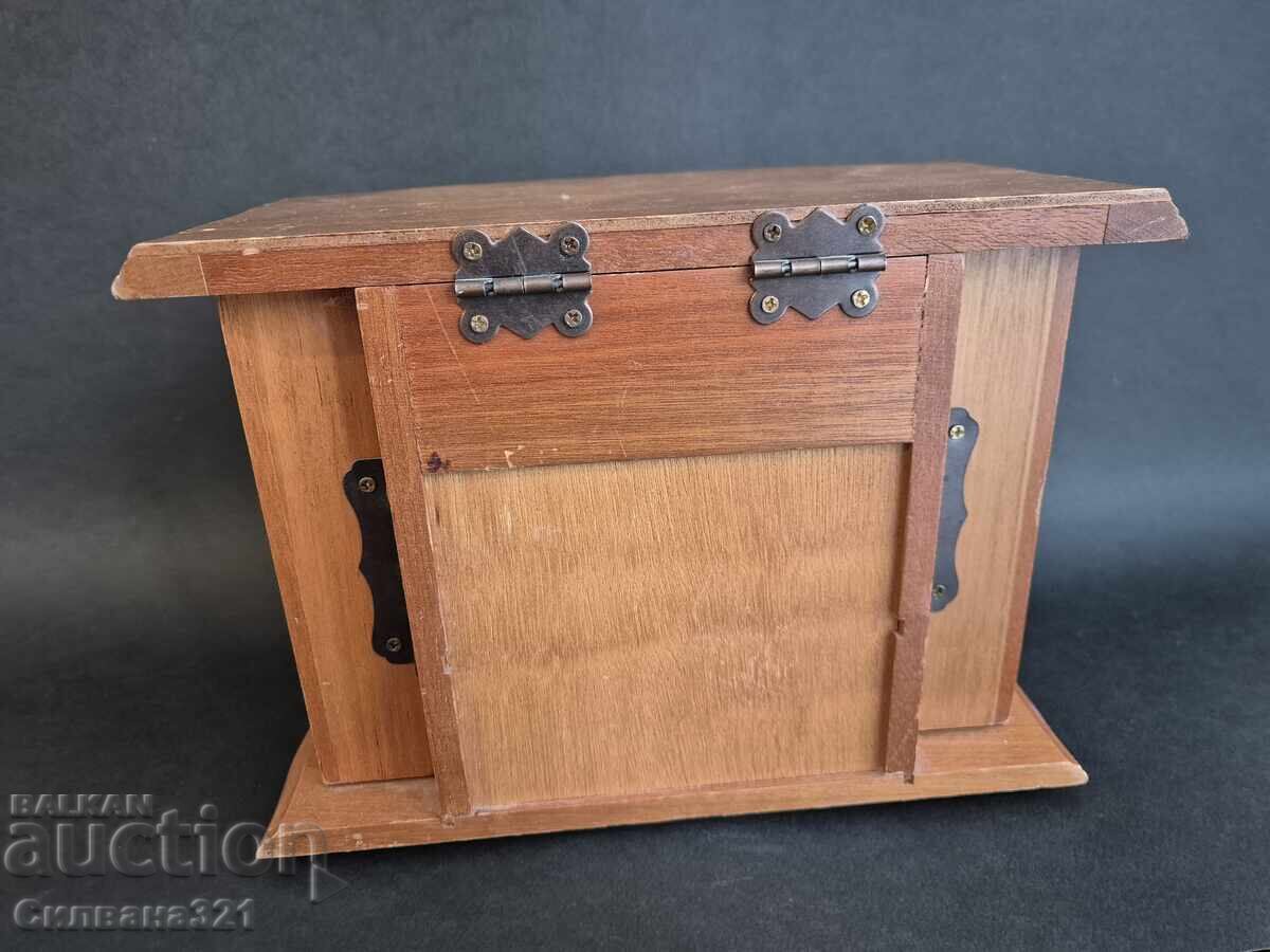 Cutie veche din lemn pentru bijuterii - 6