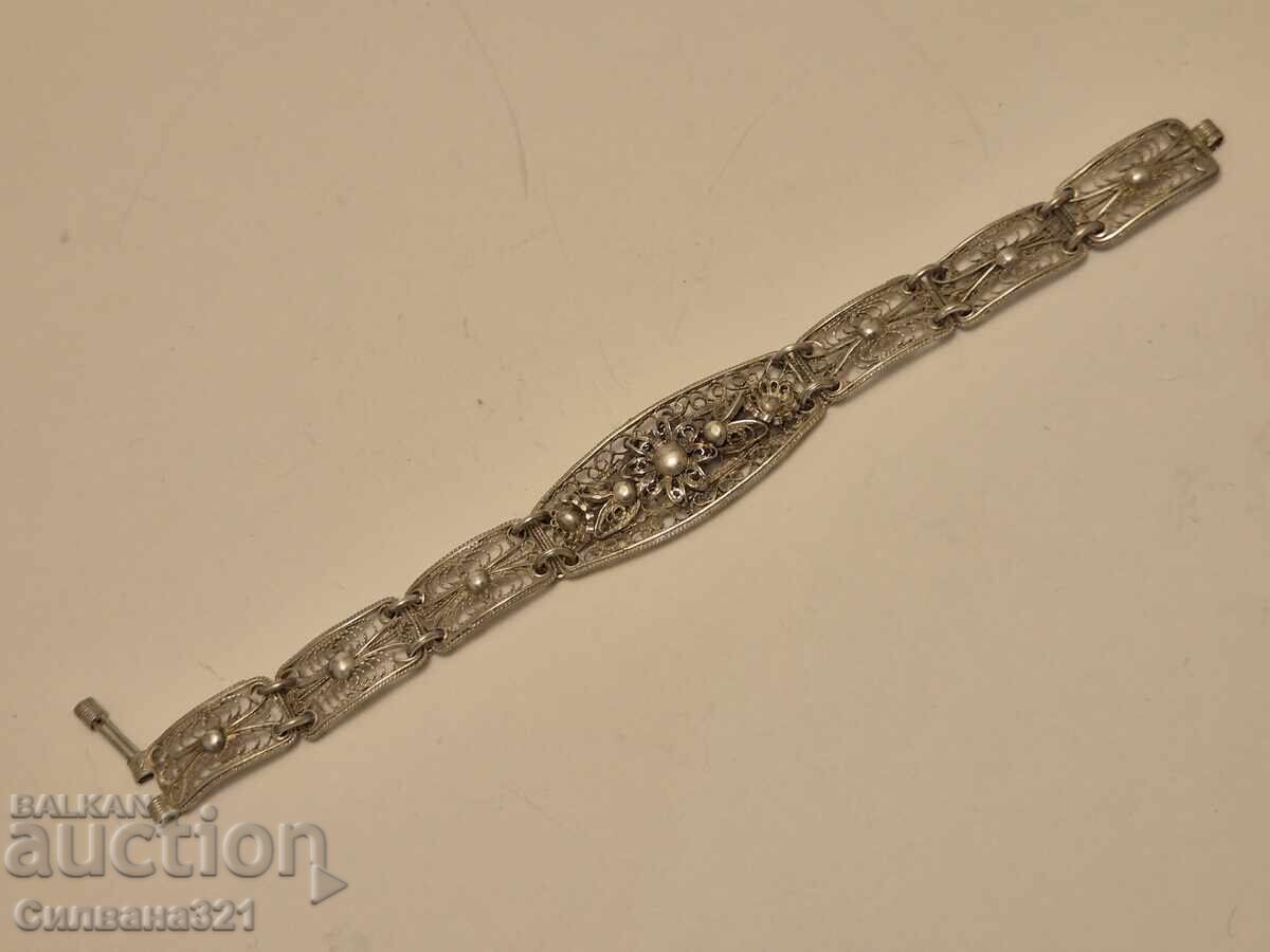 Delivery of Silver bracelet Delivery of Silver bracelet