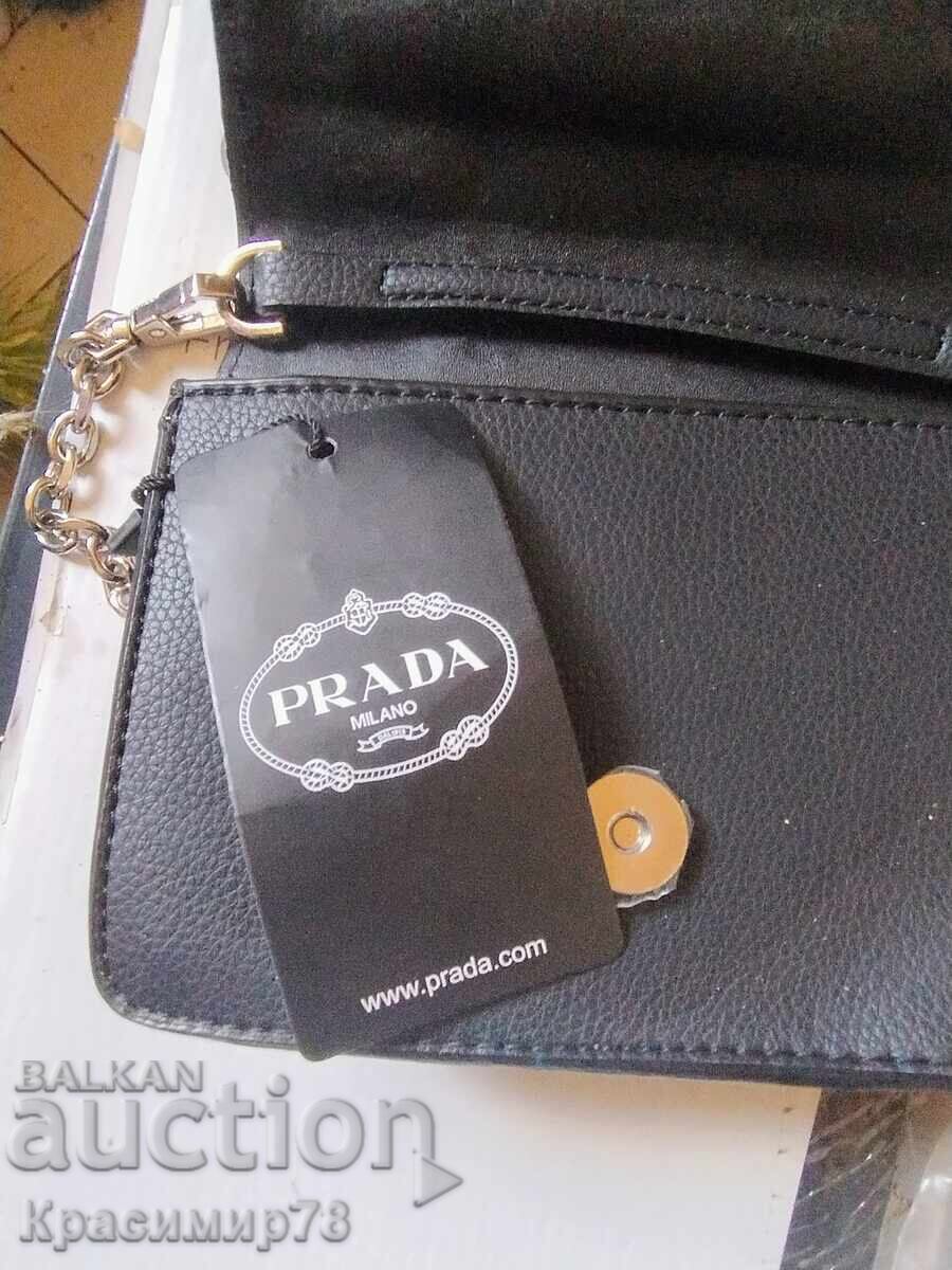 Γυναικεία τσάντα Prada με τιμή € 70.00 | 136.91 BGN