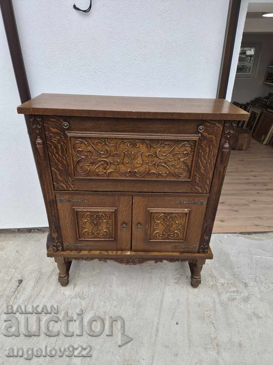 Large beautiful solid wood dresser!!! with price € 5.50 | 10.76 BGN