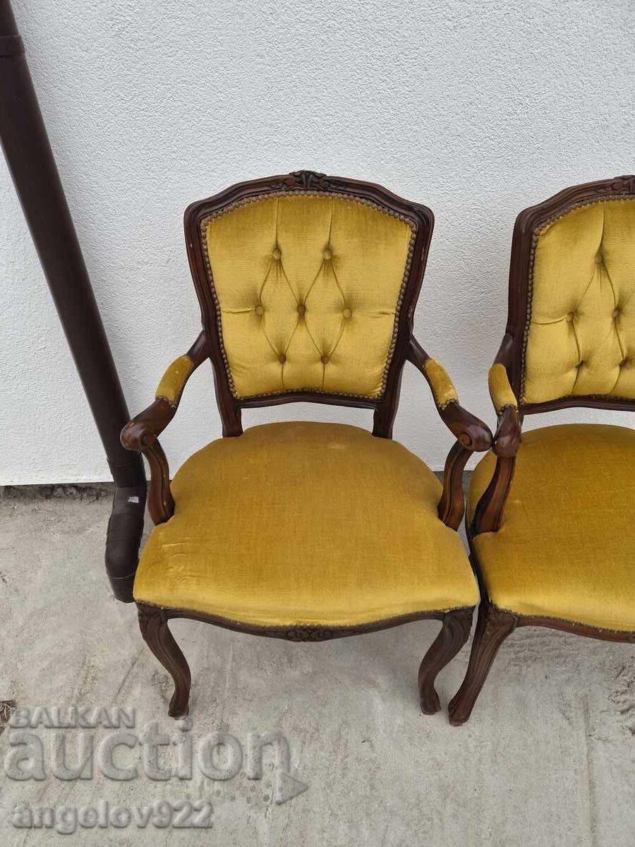 Frumoasă gamă de scaune vintage!!! cu preț € 0.01 | 0.02 BGN