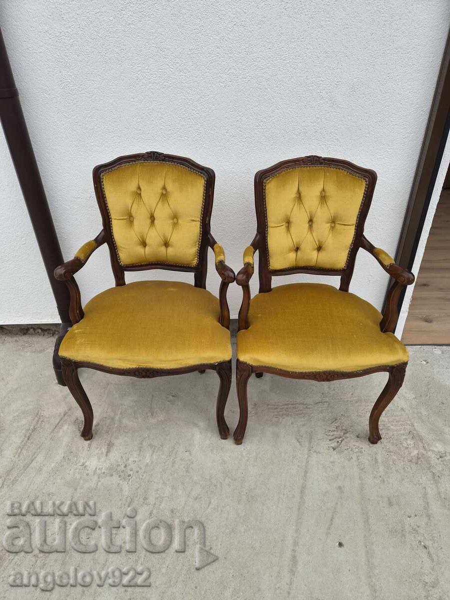 Frumoasă gamă de scaune vintage!!!