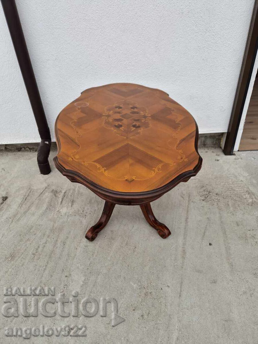 Παράδοση Όμορφο μασίφ τραπέζι σαλονιού με ένθετο στο καπάκι!!!