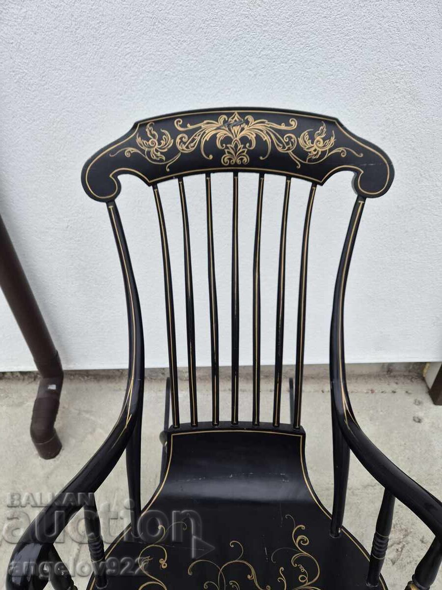 Аукцион Винтидж дървен люлеещ се стол масив!!!