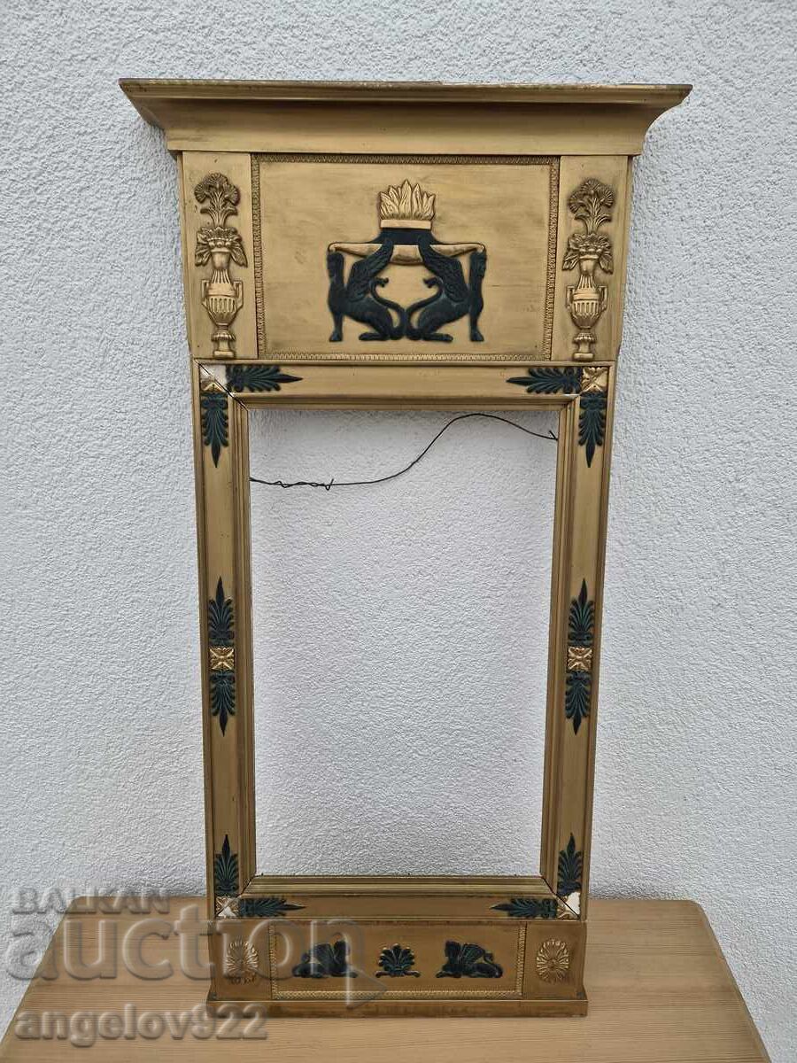 Παλιά όμορφη ξύλινη κορνίζα για καθρέφτη!!! με τιμή € 26.00 | 50.85 BGN