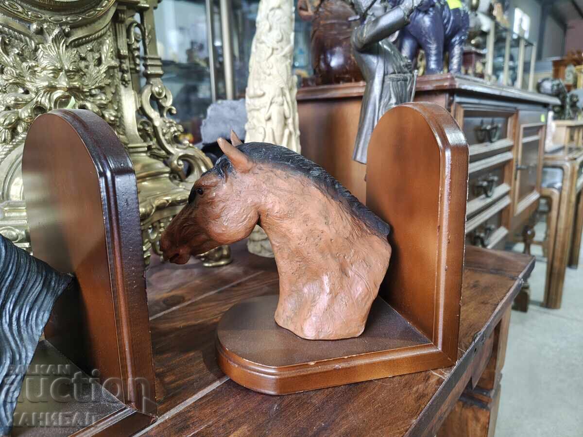 Livrarea Accesorii decorative și funcționale pentru bibliotecă sau birou