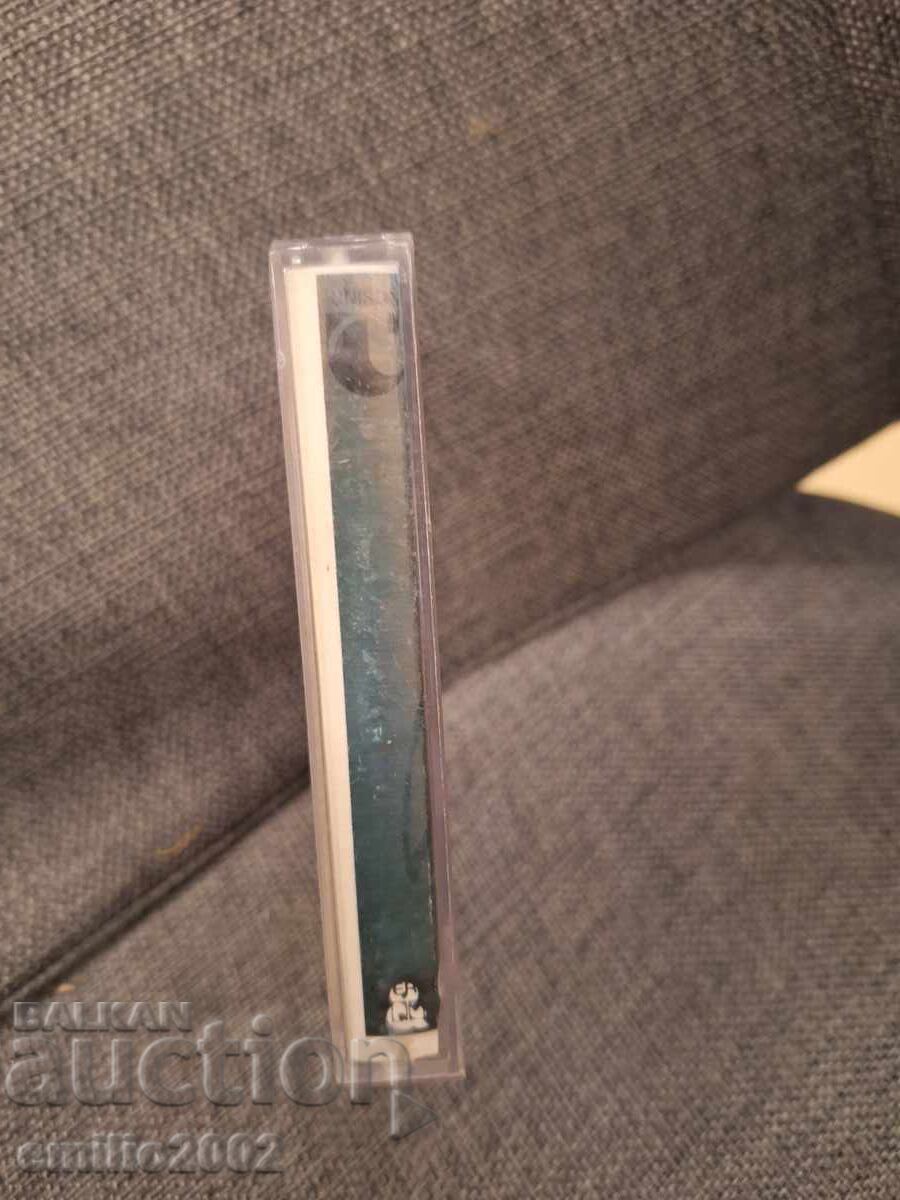 Caseta audio - Lepa Brena cu preț € 1.49 | 2.91 BGN