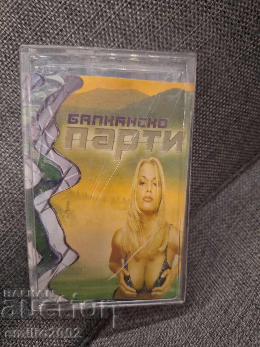 Casetă audio - Petrecere balcanică Casetă audio - Petrecere balcanică