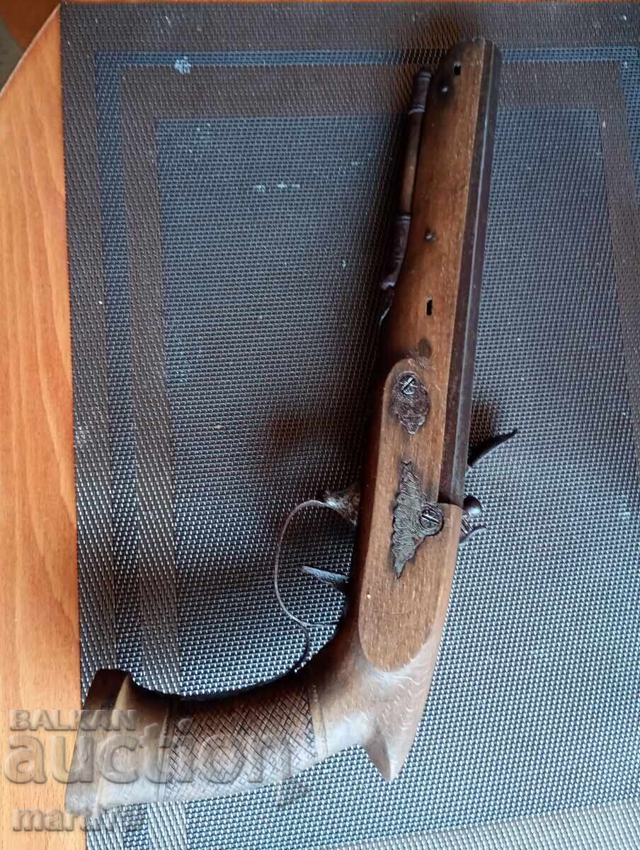 Auction Flint pishtov Auction Flint pishtov