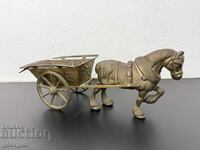 Ορειχάλκινο φιγούρα - άλογο με καρότσι. №8054