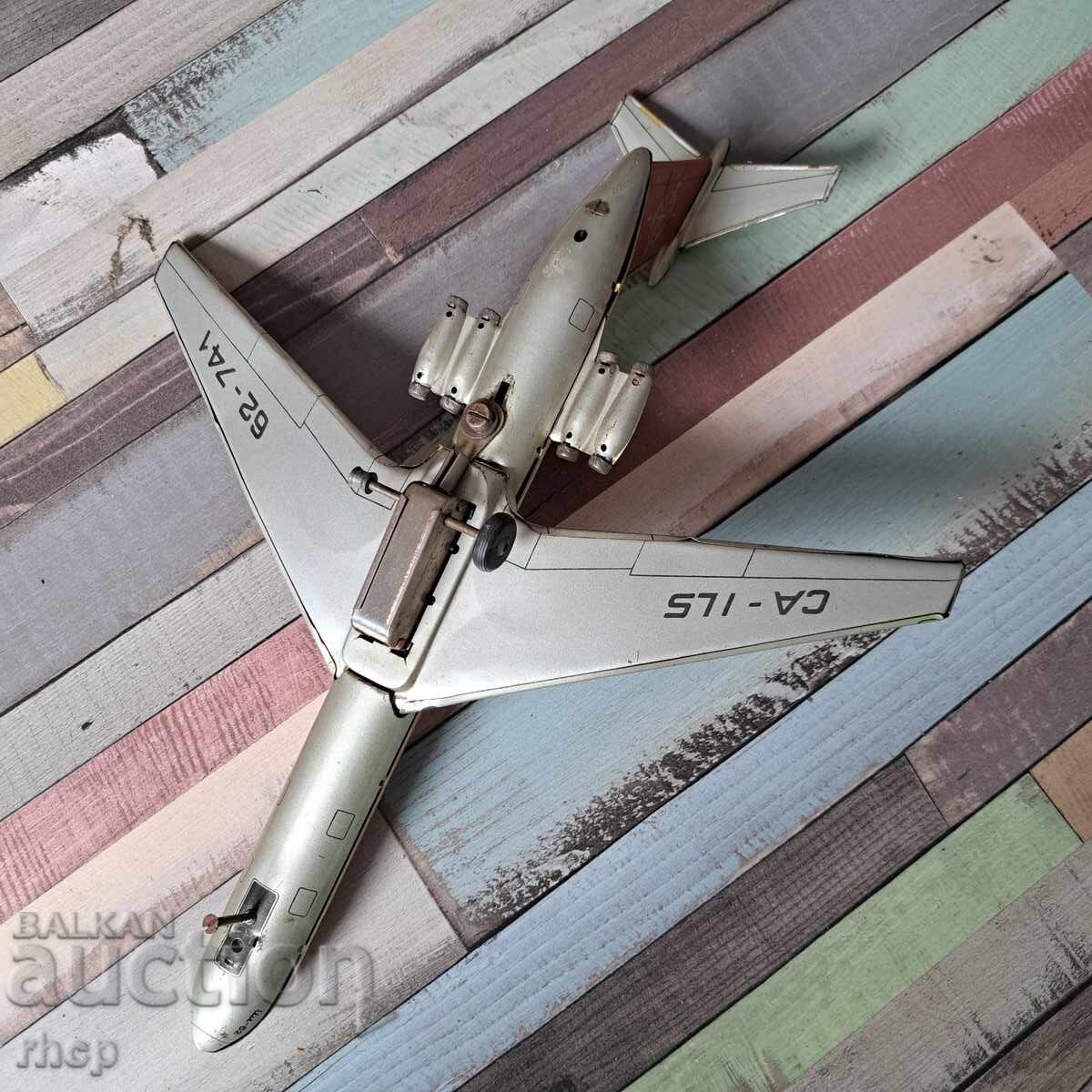 Παράδοση Il-62 staro sŭvet·sko lamarineno igrachko samolet SSSR