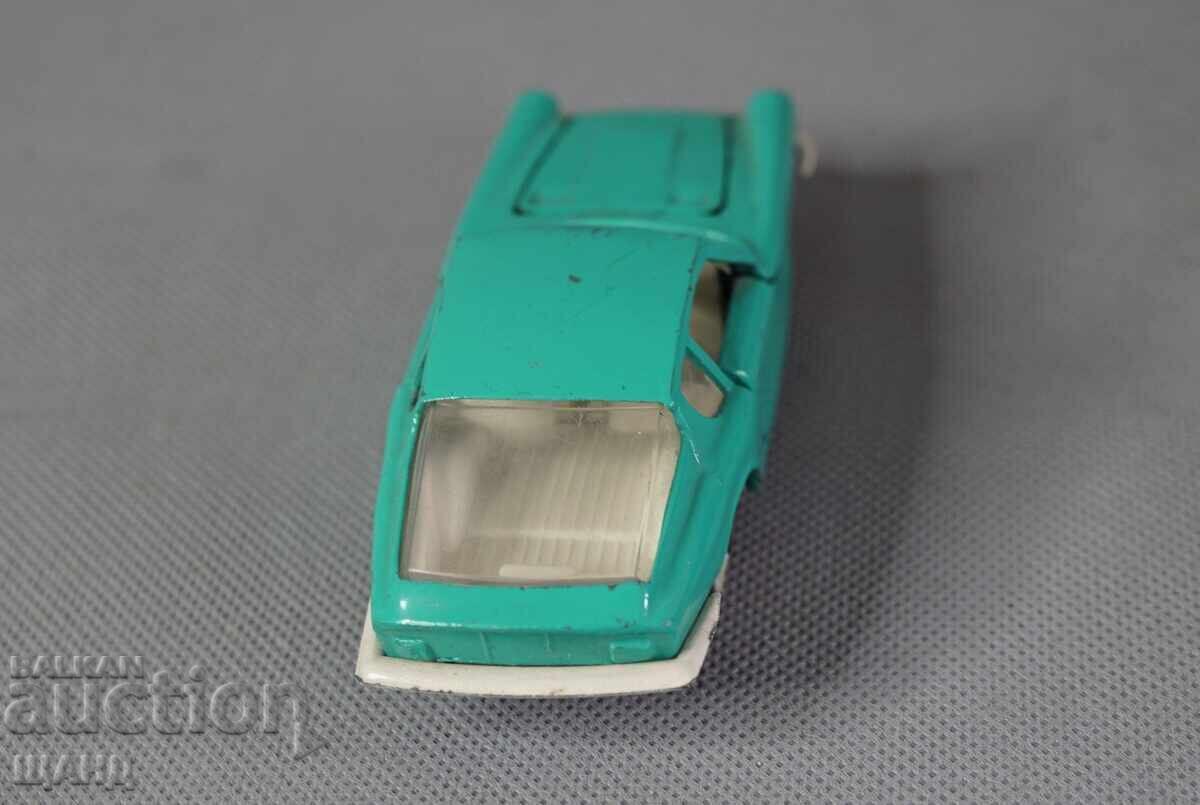 Livrarea Model de mașină din metal vechi rusesc Maserati Mistral